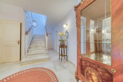 11-20939a0134ad724a8cb2a801094d15a4