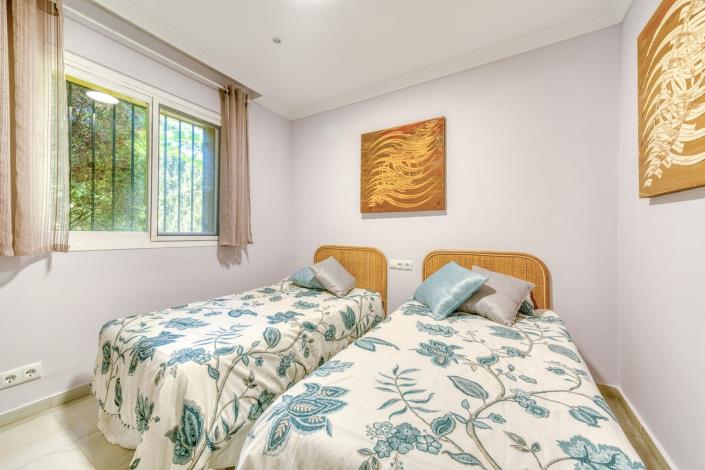 Image No.20-6 Bed Villa for sale