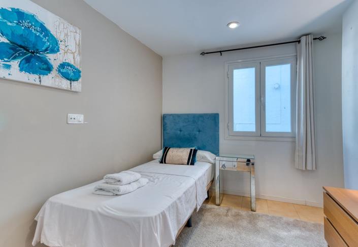 Image No.26-3 Bed Apartment for sale