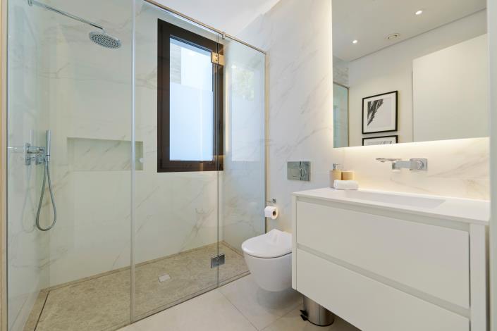 Image No.5-6 Bed Villa for sale