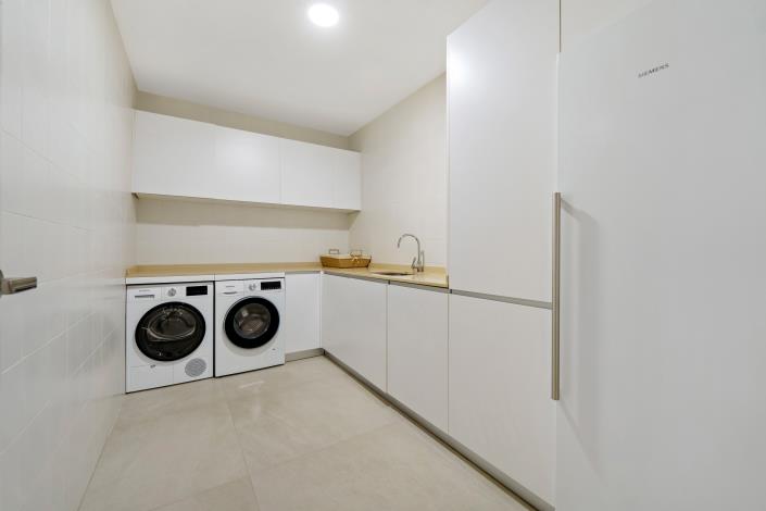 Image No.8-6 Bed Villa for sale