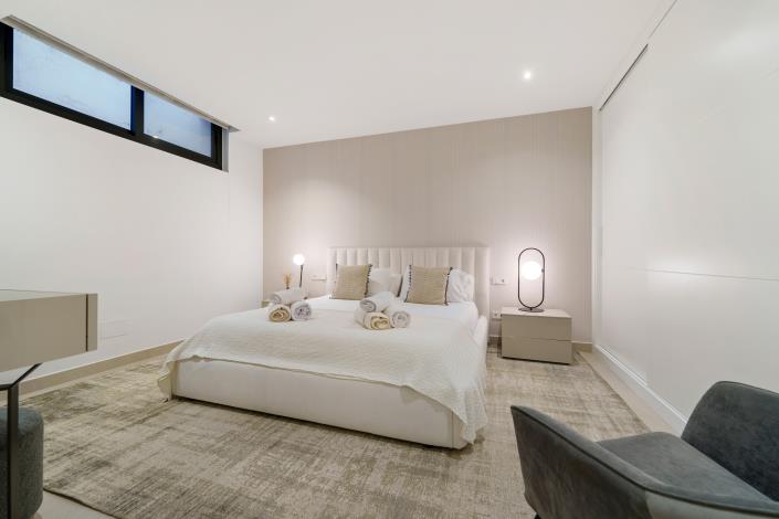 Image No.9-6 Bed Villa for sale