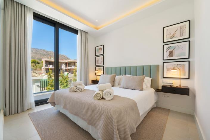 Image No.17-6 Bed Villa for sale