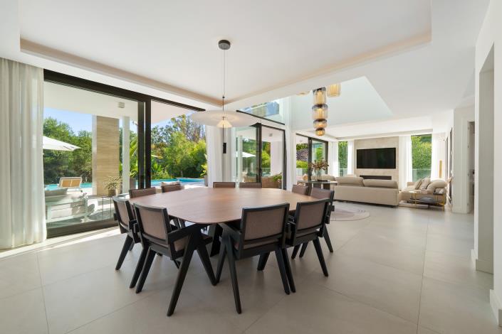 Image No.40-6 Bed Villa for sale