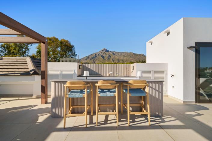 Image No.48-6 Bed Villa for sale