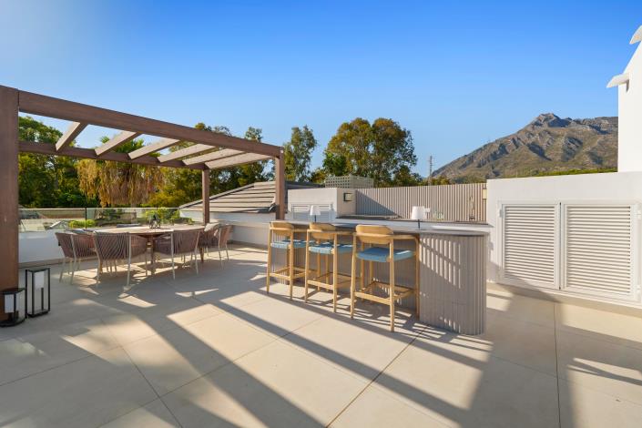 Image No.47-6 Bed Villa for sale