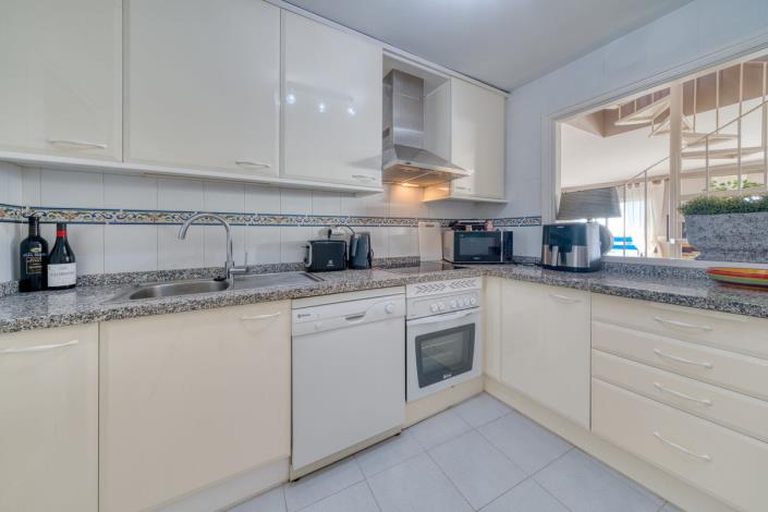 Image No.13-4 Bed Duplex for sale