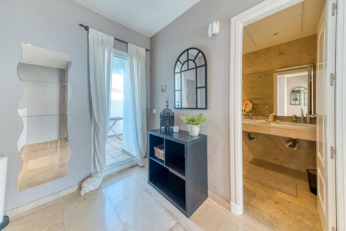 Image No.16-4 Bed Duplex for sale