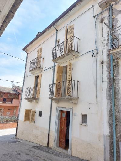 Image No.4-4 Bed Townhouse for sale