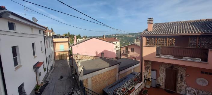 Image No.31-4 Bed Townhouse for sale