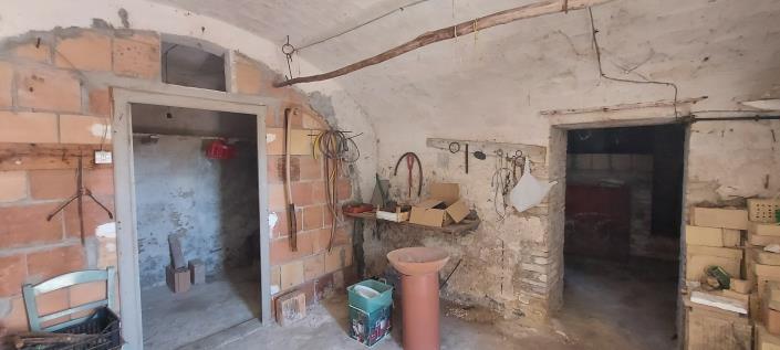 Image No.44-4 Bed House for sale