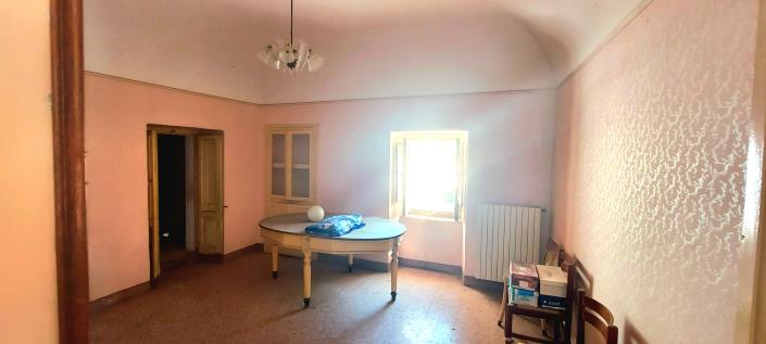 Image No.16-4 Bed House for sale