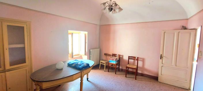 Image No.17-4 Bed House for sale