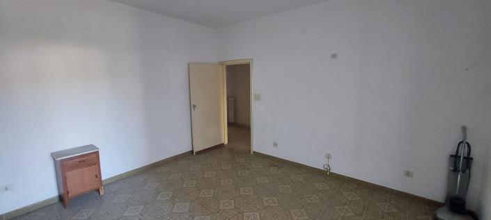 Image No.22-4 Bed House for sale