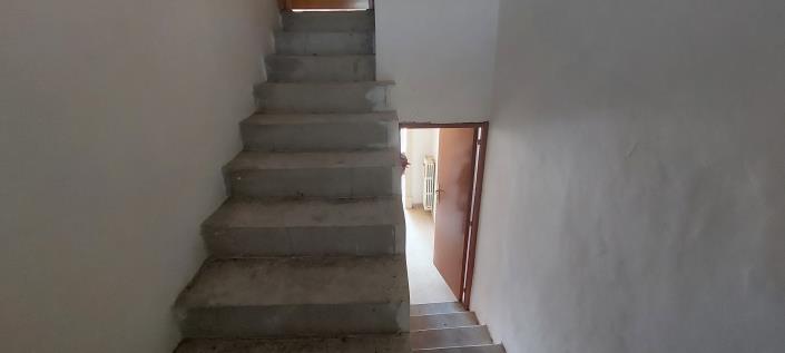 Image No.30-4 Bed House for sale