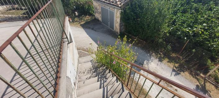 Image No.10-4 Bed House for sale