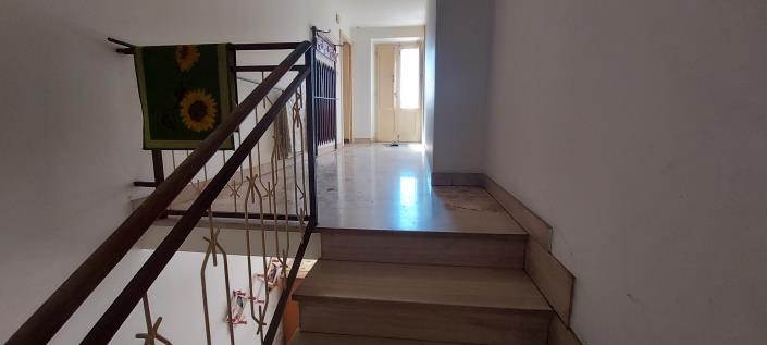 Image No.10-3 Bed Country House for sale