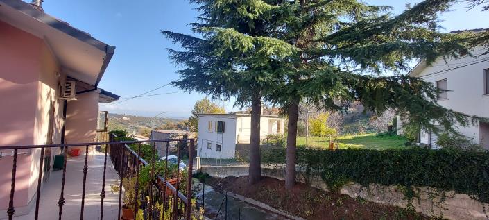 Image No.7-2 Bed Country Property for sale