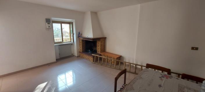 Image No.11-2 Bed Country Property for sale