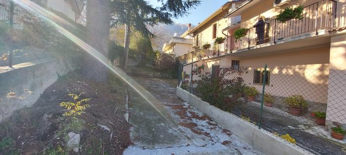 Image No.3-2 Bed Country Property for sale