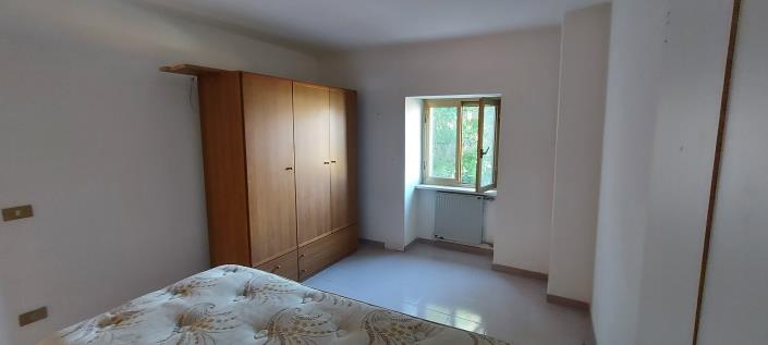 Image No.19-2 Bed Country Property for sale