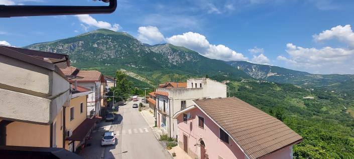 Image No.10-2 Bed Townhouse for sale