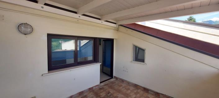 Image No.13-2 Bed Townhouse for sale