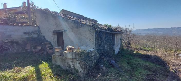 Image No.5-2 Bed Country Property for sale