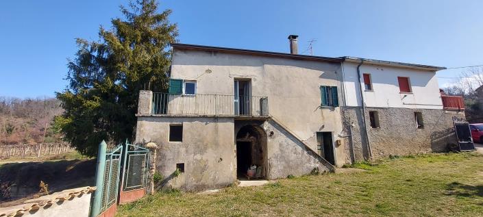 Image No.9-2 Bed Country Property for sale