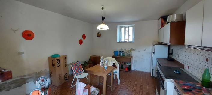 Image No.10-2 Bed Country Property for sale