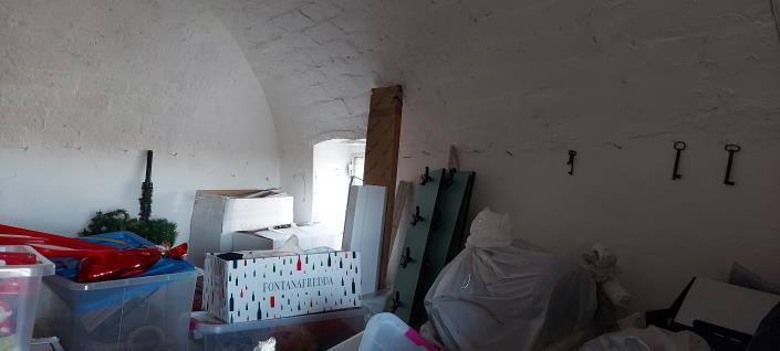 Image No.9-2 Bed Country Property for sale