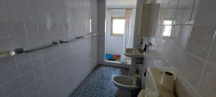 Image No.17-2 Bed Country Property for sale