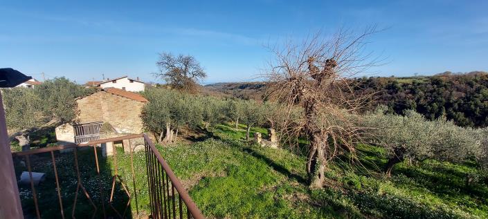 Image No.2-2 Bed Country Property for sale