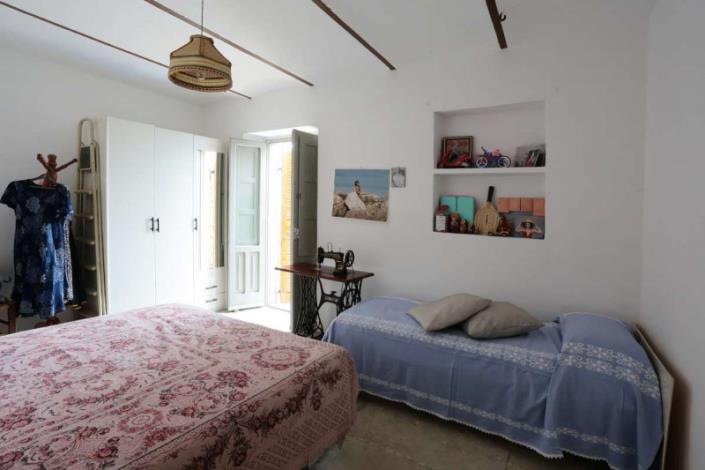 Image No.8-2 Bed Country Property for sale