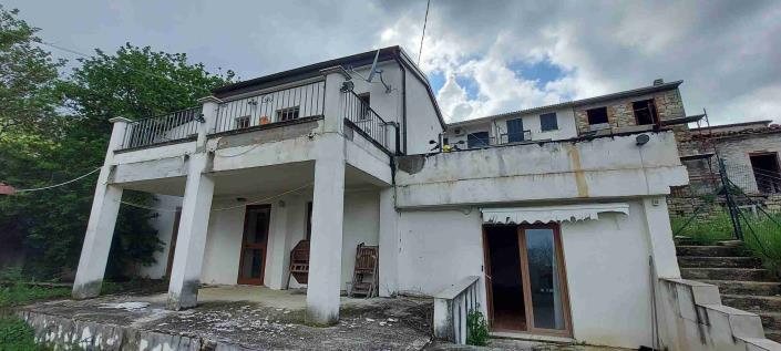 Image No.39-5 Bed Country Property for sale