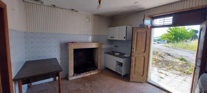 Image No.12-4 Bed Country House for sale