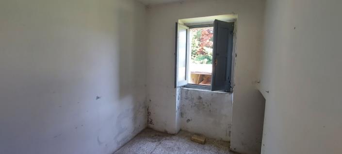 Image No.30-4 Bed Country House for sale