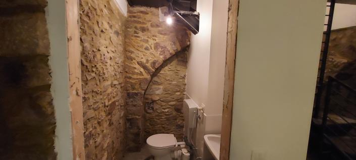 Image No.20-2 Bed Townhouse for sale