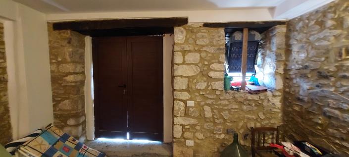 Image No.21-2 Bed Townhouse for sale