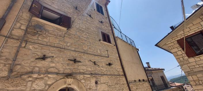 Image No.2-1 Bed Townhouse for sale