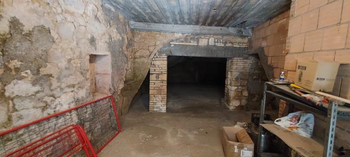 Image No.23-2 Bed Townhouse for sale