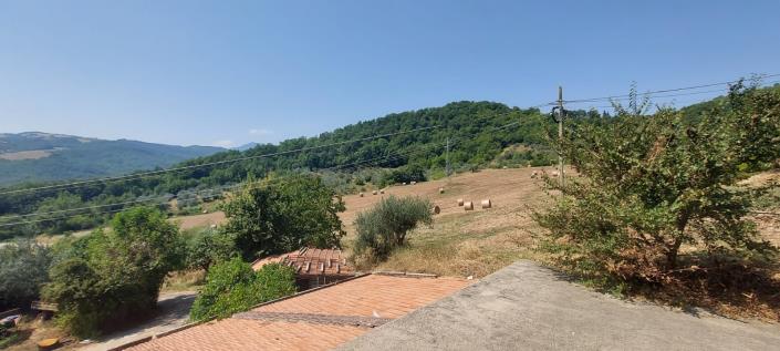 Image No.9-3 Bed Country Property for sale