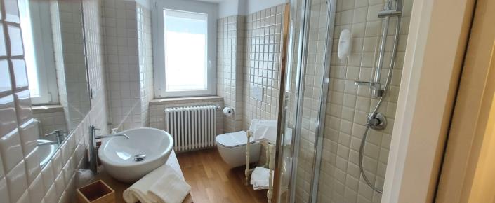 Image No.17-3 Bed Apartment for sale