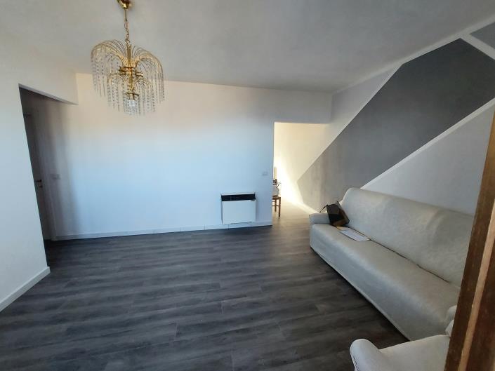 Image No.19-2 Bed Semi-Detached for sale