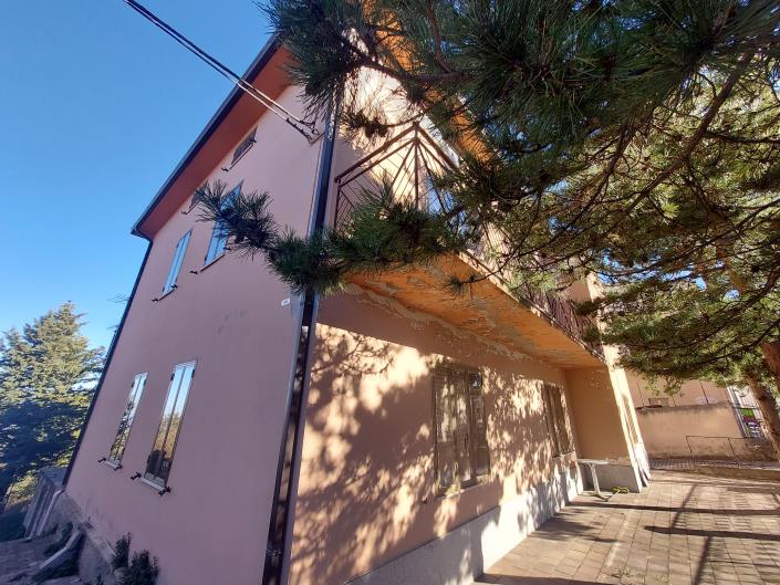 Image No.1-6 Bed Villa / Detached for sale