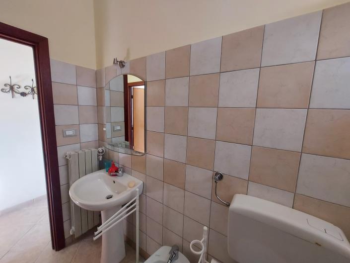 Image No.28-6 Bed Villa / Detached for sale