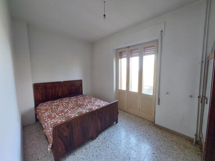 Image No.41-6 Bed Villa / Detached for sale