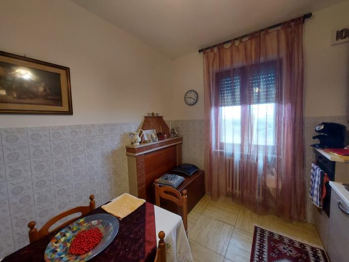 Image No.10-4 Bed Country House for sale