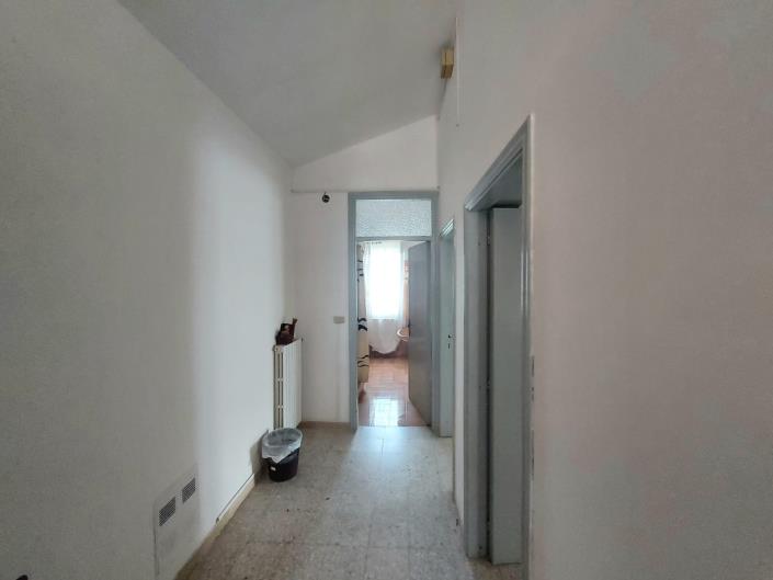 Image No.27-4 Bed Country House for sale