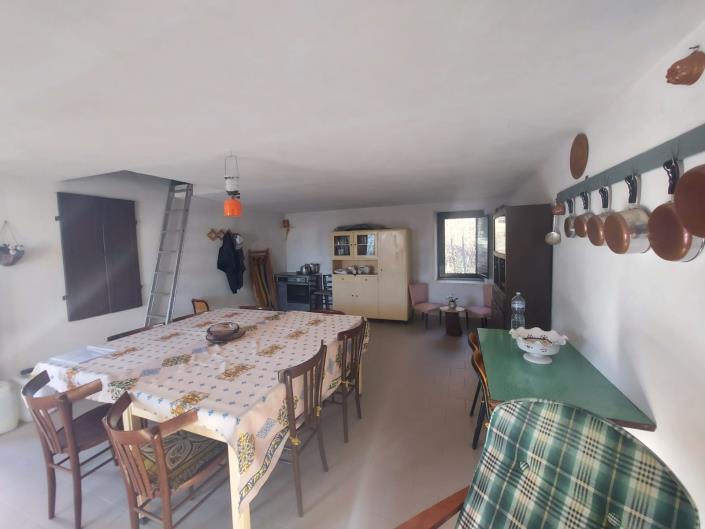 Image No.3-1 Bed Farmhouse for sale